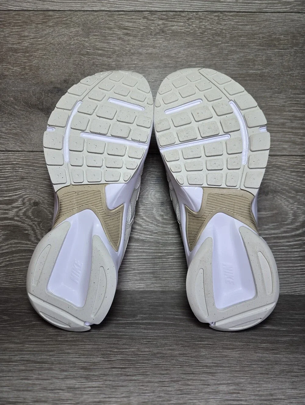 Nike AL8 Women's Running Shoes Sail / Light Bone Size 9 (FJ3794 100) New In Box